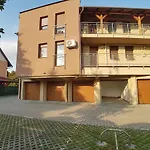 Апартаменты Dorci - Nr 178 Biro Tours *