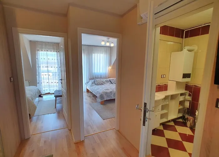 Dorci - Nr 178 Biro Tours アパート