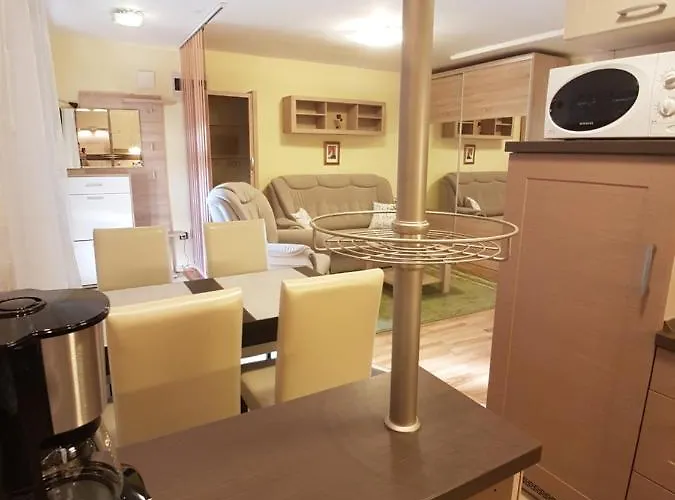 Dorci - Nr 178 Biro Tours アパート *